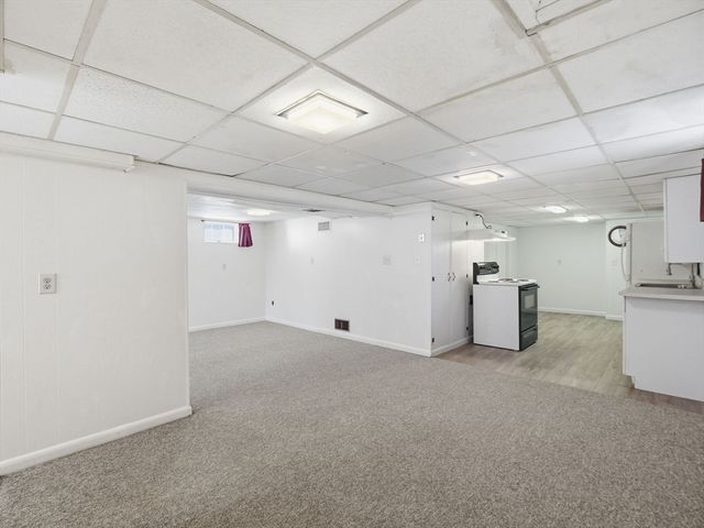 4 A St, Billerica, MA 01821