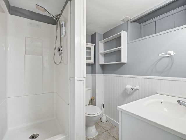 4 A St, Billerica, MA 01821