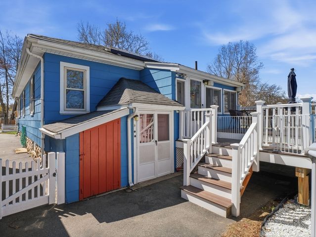 4 A St, Billerica, MA 01821