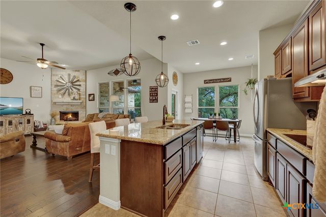 1937 Hunters Cove, New Braunfels, TX 78132