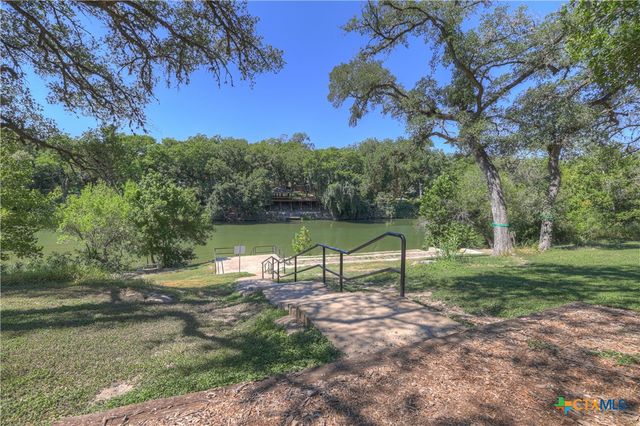 1937 Hunters Cove, New Braunfels, TX 78132