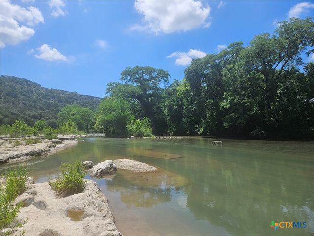 1937 Hunters Cove, New Braunfels, TX 78132