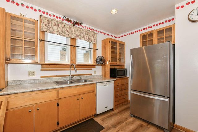 2874 N 59th STREET, Milwaukee, WI 53210