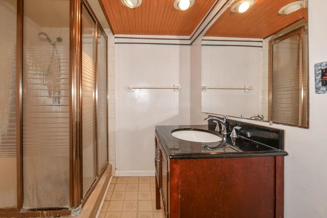 2874 N 59th STREET, Milwaukee, WI 53210