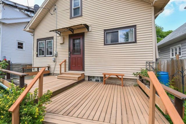 2874 N 59th STREET, Milwaukee, WI 53210