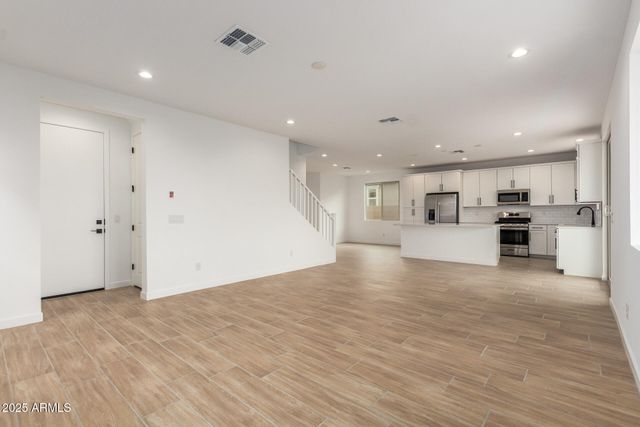 8638 S 170TH Avenue, Goodyear, AZ 85338