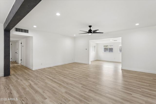 7201 N 16TH Drive, Phoenix, AZ 85021