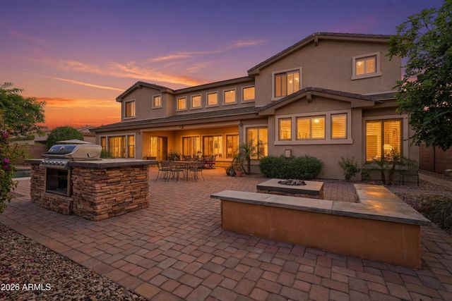 900 W MACAW Drive, Chandler, AZ 85286