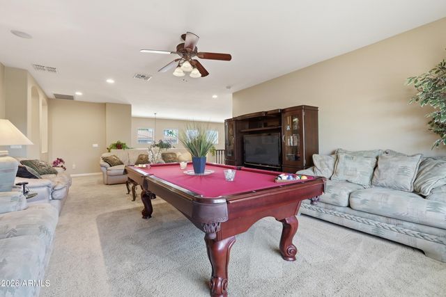 900 W MACAW Drive, Chandler, AZ 85286