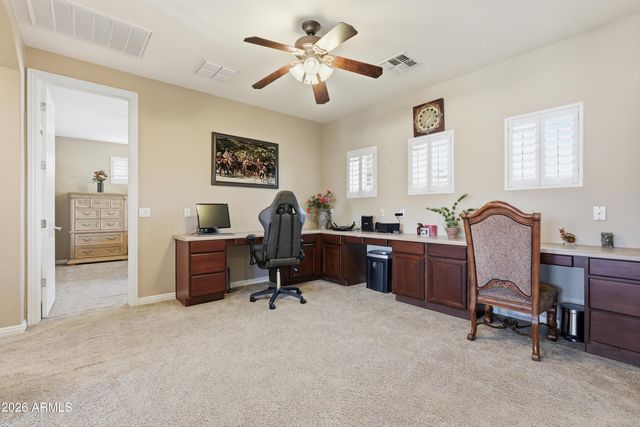 900 W MACAW Drive, Chandler, AZ 85286