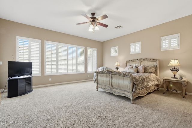 900 W MACAW Drive, Chandler, AZ 85286