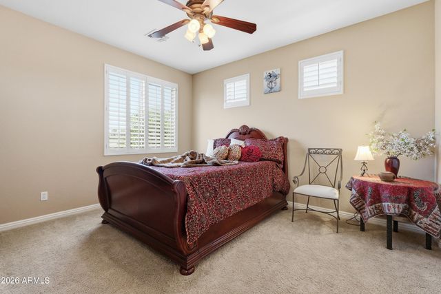 900 W MACAW Drive, Chandler, AZ 85286