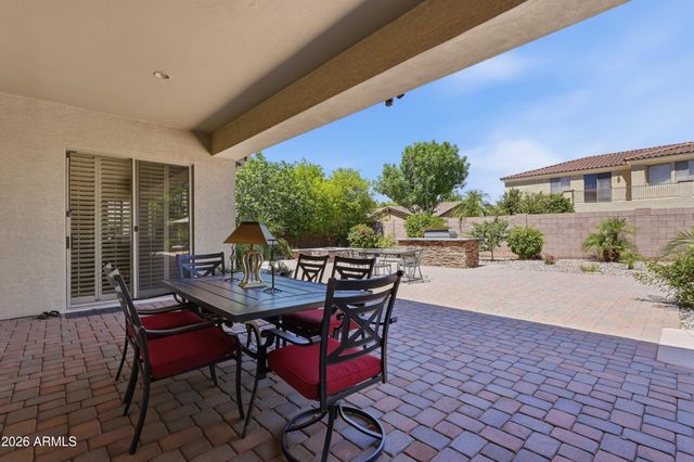 900 W MACAW Drive, Chandler, AZ 85286