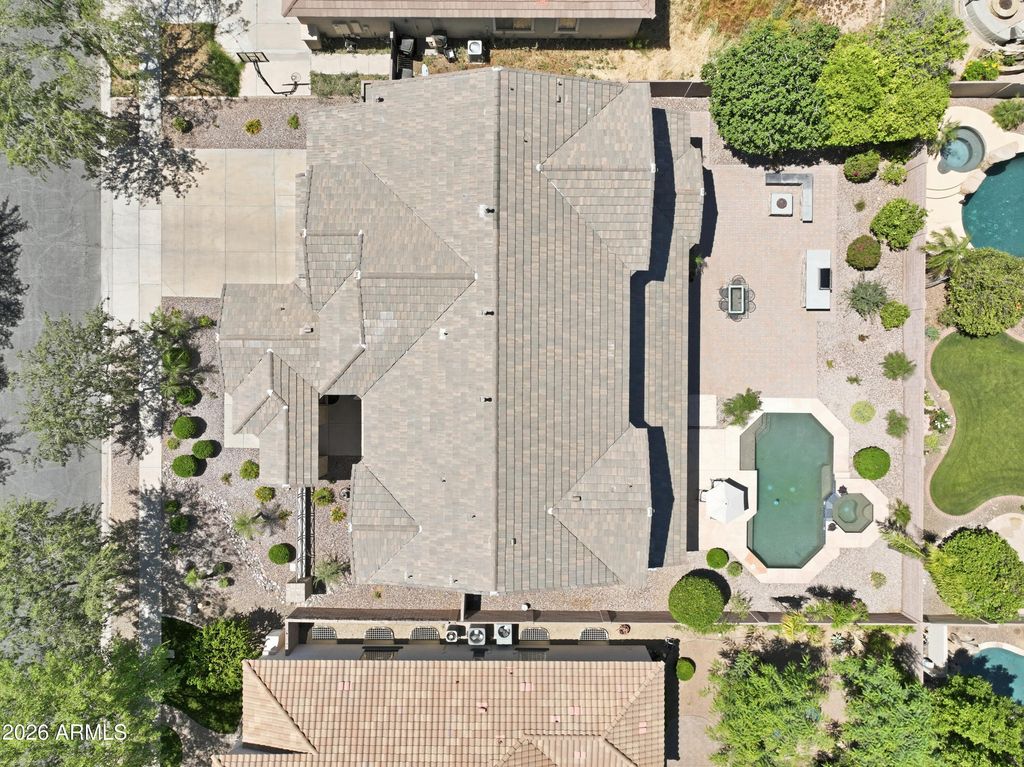 Image 6 of property listing at 900 W MACAW Drive, Chandler, AZ 85286