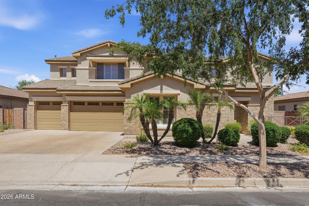 Image 9 of property listing at 900 W MACAW Drive, Chandler, AZ 85286