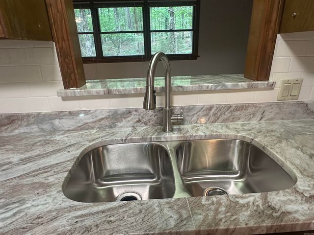 104 Aspe Lane, Hot Springs Village, AR 71909