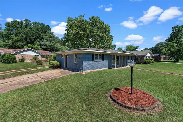 9034 Avalon Drive, Shreveport, LA 71118