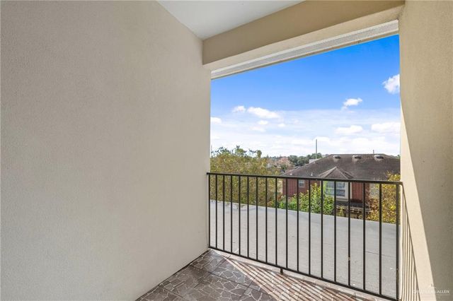 3302 S Sugar Road H, Edinburg, TX 78539