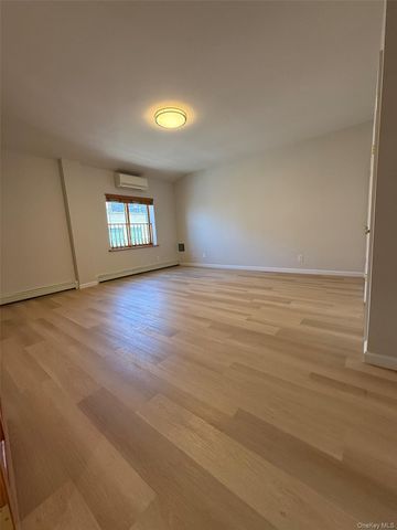 4231 Colden Street F7A, Flushing, NY 11355