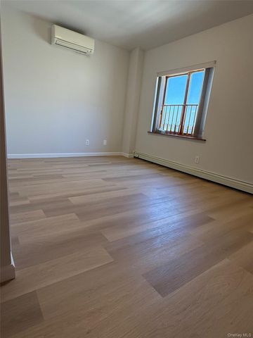 4231 Colden Street F7A, Flushing, NY 11355