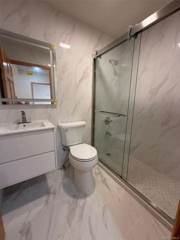 4231 Colden Street F7A, Flushing, NY 11355