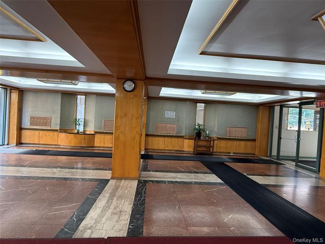 4231 Colden Street F7A, Flushing, NY 11355
