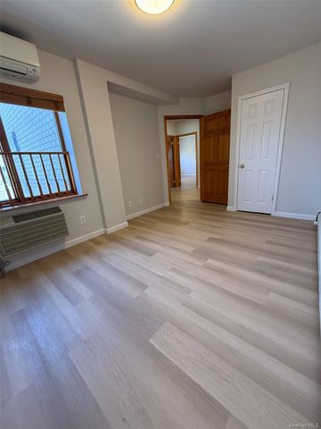 4231 Colden Street F7A, Flushing, NY 11355