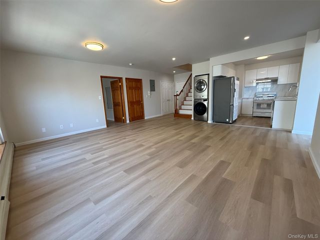 4231 Colden Street F7A, Flushing, NY 11355