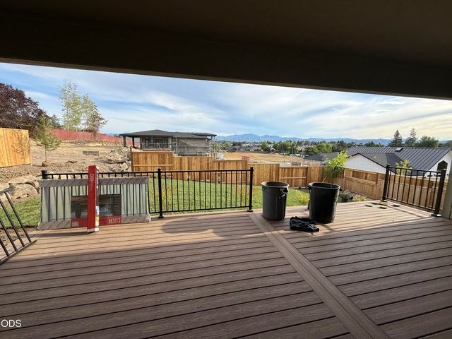 3366 Viewpoint Drive, Medford, OR 97504