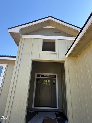 3366 Viewpoint Drive, Medford, OR 97504