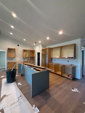 3366 Viewpoint Drive, Medford, OR 97504