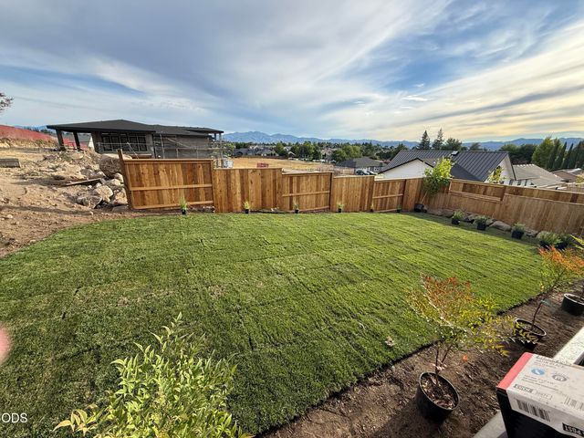 3366 Viewpoint Drive, Medford, OR 97504
