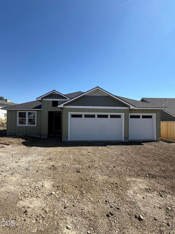 3366 Viewpoint Drive, Medford, OR 97504