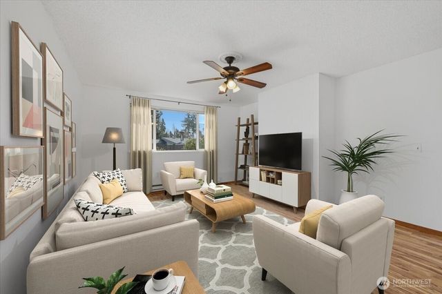 1329 N 183rd Street, Shoreline, WA 98133