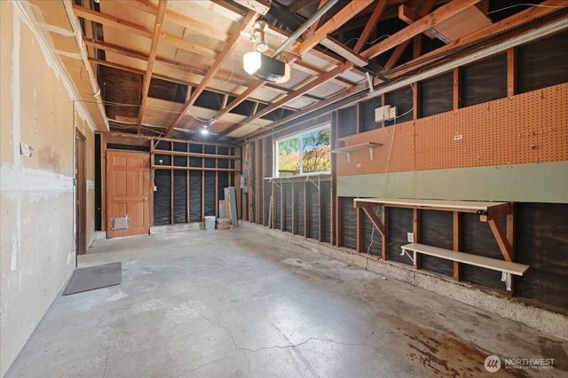 1329 N 183rd Street, Shoreline, WA 98133