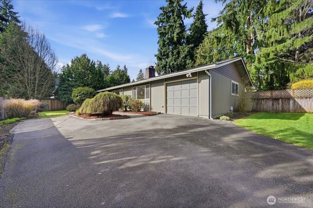 1329 N 183rd Street, Shoreline, WA 98133