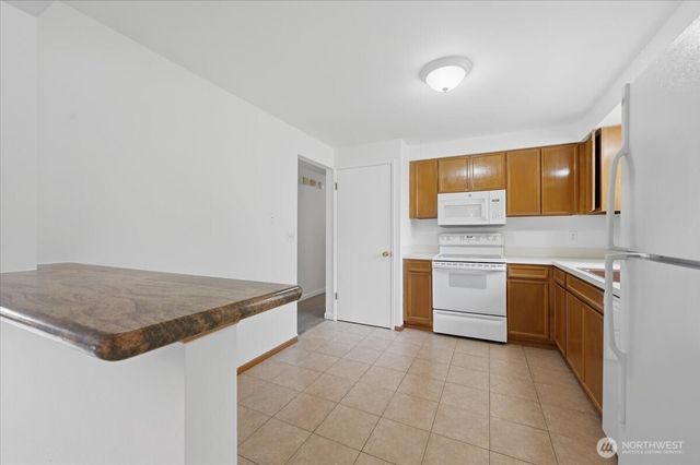 1329 N 183rd Street, Shoreline, WA 98133