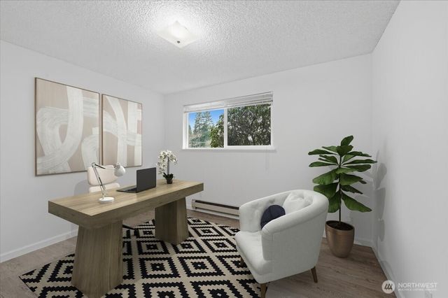 1329 N 183rd Street, Shoreline, WA 98133