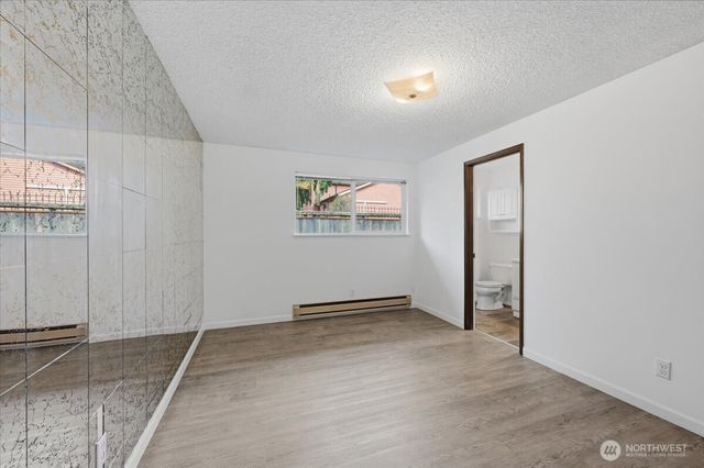 1329 N 183rd Street, Shoreline, WA 98133