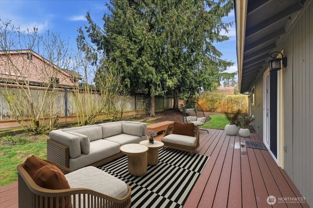 1329 N 183rd Street, Shoreline, WA 98133