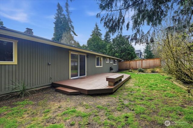 1329 N 183rd Street, Shoreline, WA 98133