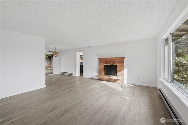 1329 N 183rd Street, Shoreline, WA 98133