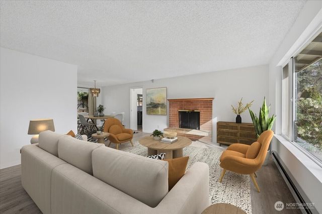 1329 N 183rd Street, Shoreline, WA 98133