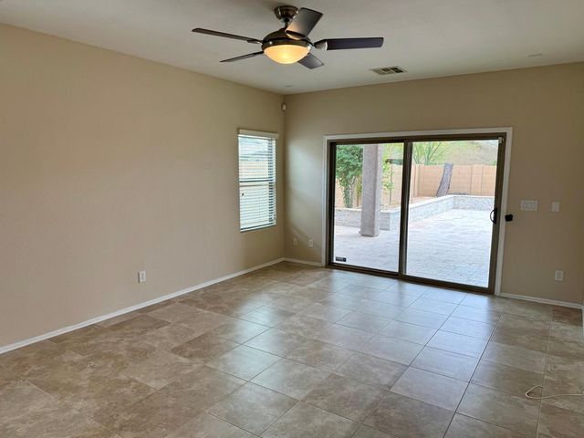 1929 W Black Hill Road, Phoenix, AZ 85085