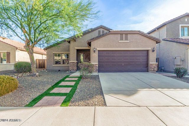 1929 W Black Hill Road, Phoenix, AZ 85085