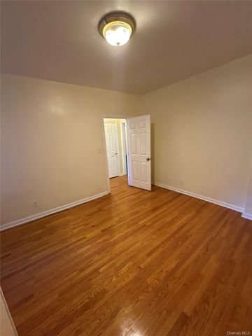 62-64 Saunders Street 2D, Rego Park, NY 11374