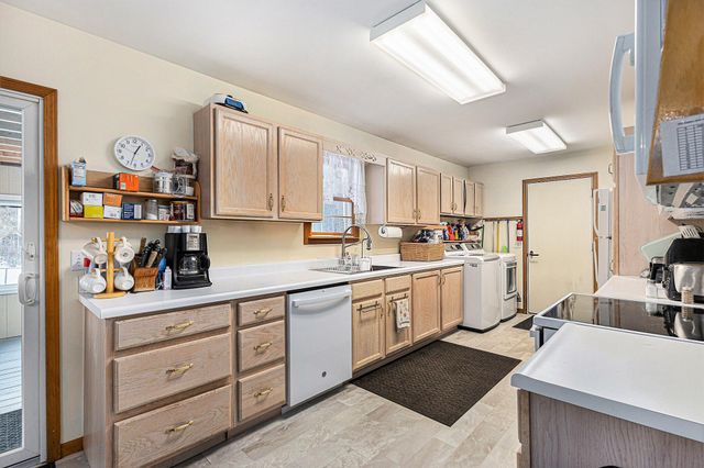 4935 W Deren Road, Summit Twp, MI 49431