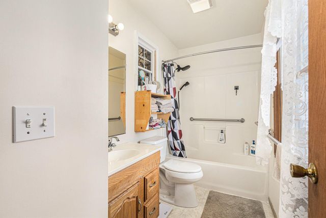 4935 W Deren Road, Summit Twp, MI 49431