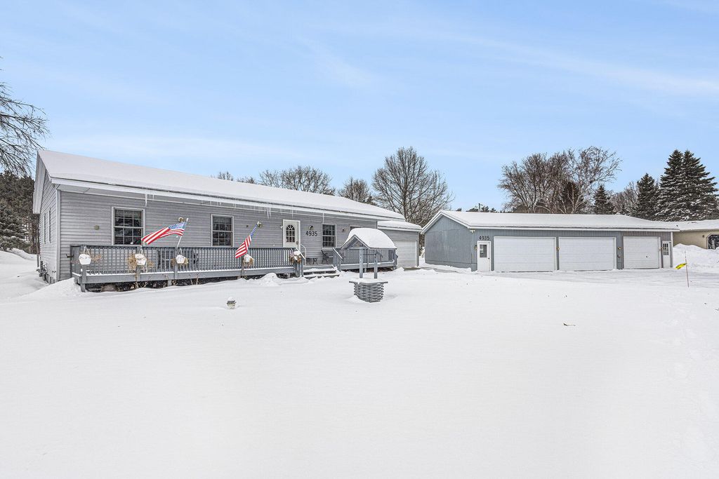4935 W Deren Road, Summit Twp, MI 49431