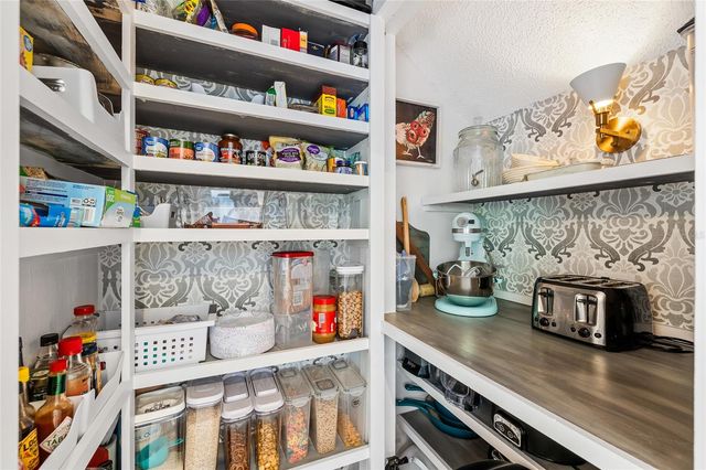15620 GARDENSIDE LANE, Tampa, FL 33624